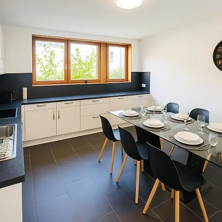 Luxury Modern Design Mit Terrasse